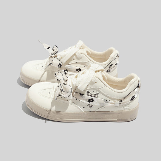 Damen Sneakers mit floralem Druck und innovativem Schnürsystem EB