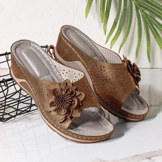 Damen Komfortable Sandalen mit floralem Design EB