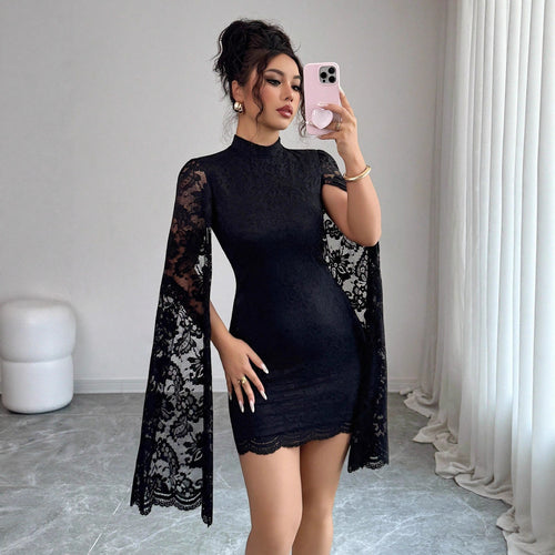 Damen nan tailliertes Spitzen-Minikleid mit hohem Stehkragen und dramatischen Cape-Ärmeln EB
