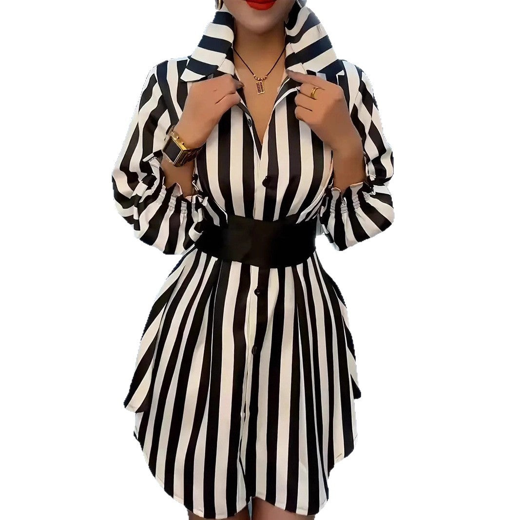 Damen Hemdblusenkleid mit markantem Streifenmuster und weitem Kragen EB