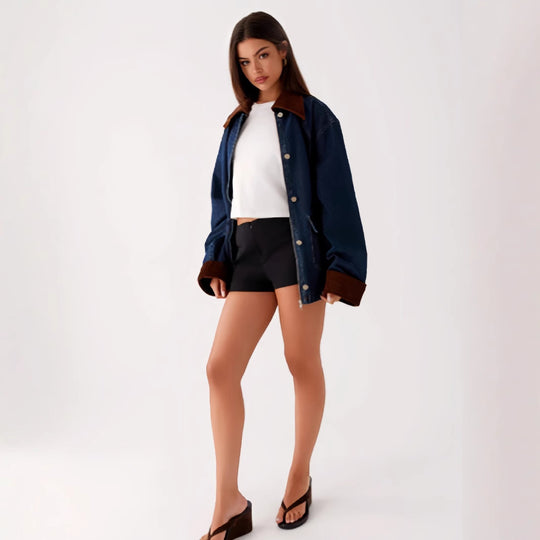 Damen Denimjacke mit Kapuze und kontrastierenden Ärmeln EB