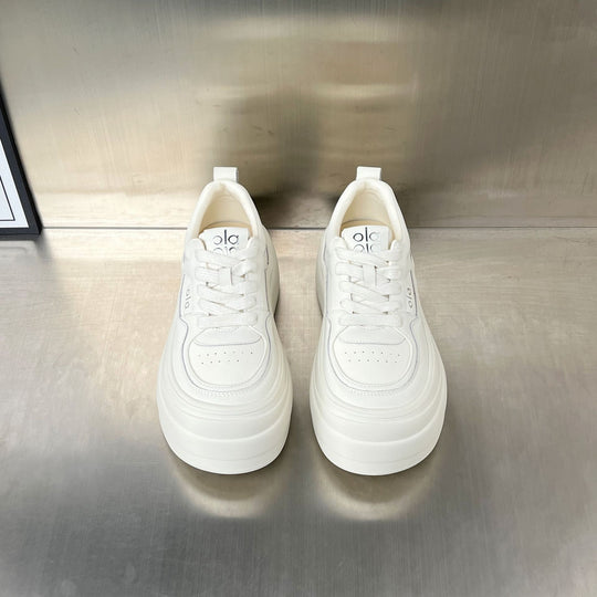 Damen Plattform Sneakers mit trendiger Silhouette und atmungsaktiver Obermaterialbeschaffenheit EB