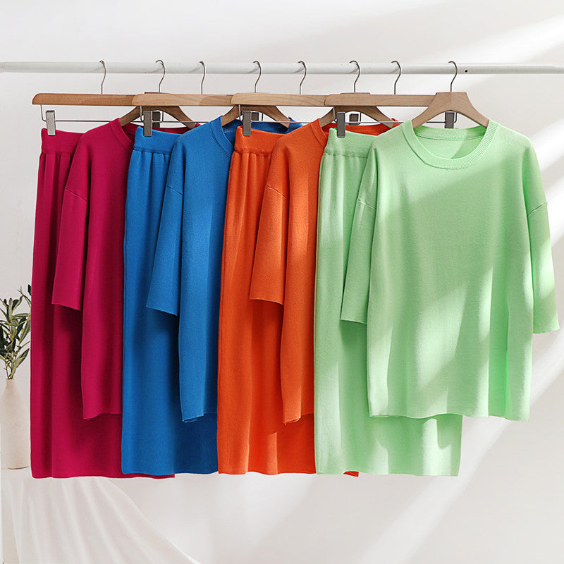 Damen stilvolles Strickset mit lässigem Schnitt und seitlichem Schlitz EB
