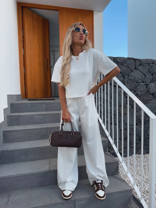 Damen Loungewear-Zweiteiler mit Cropped-Boxy-Shirt und fließender High-Waist Palazzo-Hose EB