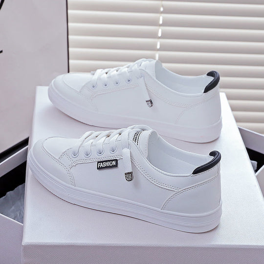 Damen Sportliche Sneakers mit seitlichem Logo und klassischem Design EB
