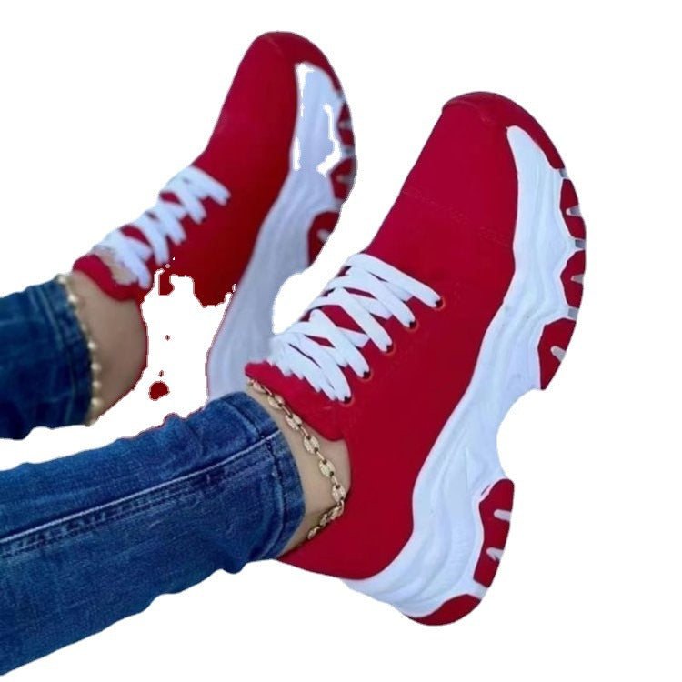 Damen  Sneaker mit dicker Profilsohle gepolstertem Fußbett und klassischem Schnürverschluss EB