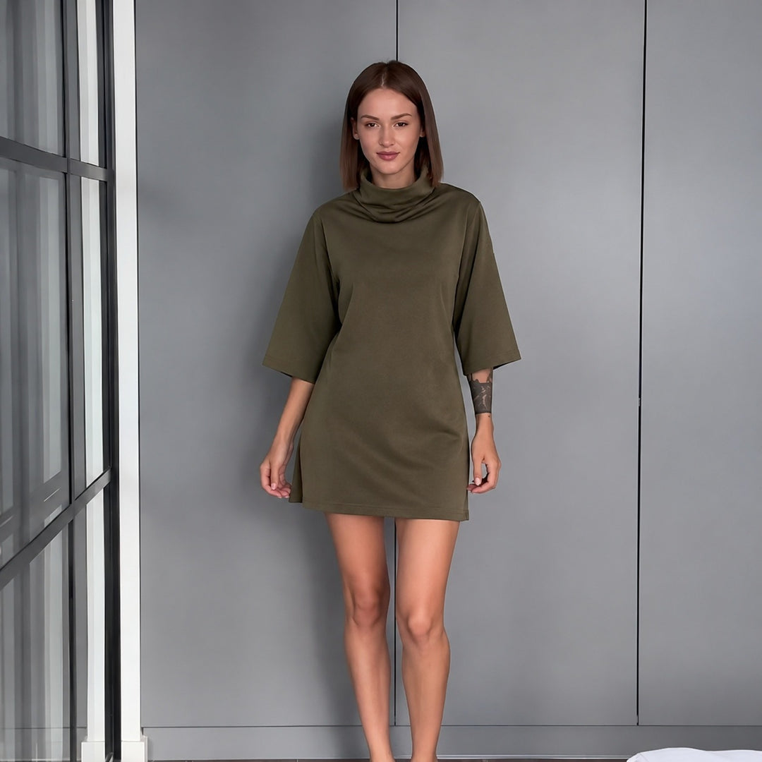 Damen lässiges Feinstrick-Minikleid mit Rollkragen und dreiviertelärmeln Eichborn Berlin