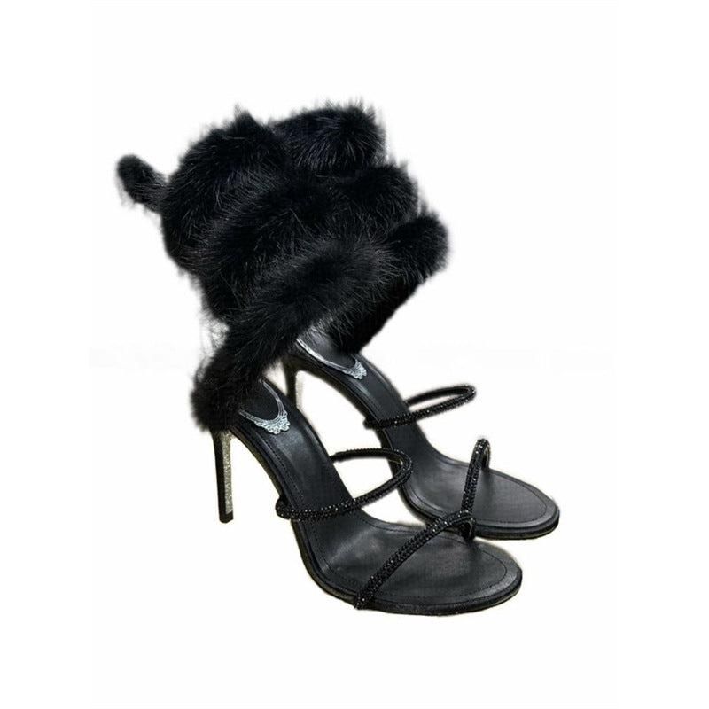 Damen High Heel Sandalen mit glamourösen Riemen und weichem Fellbesatz EB