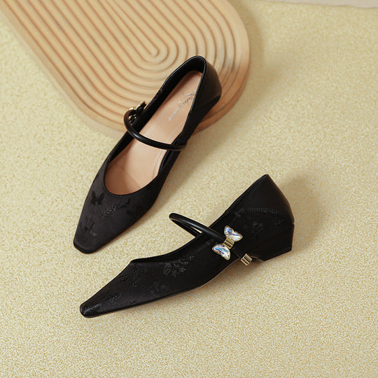 Damen elegante spitze Ballerinas mit verziertem Riemen und Glitzerakzenten EB