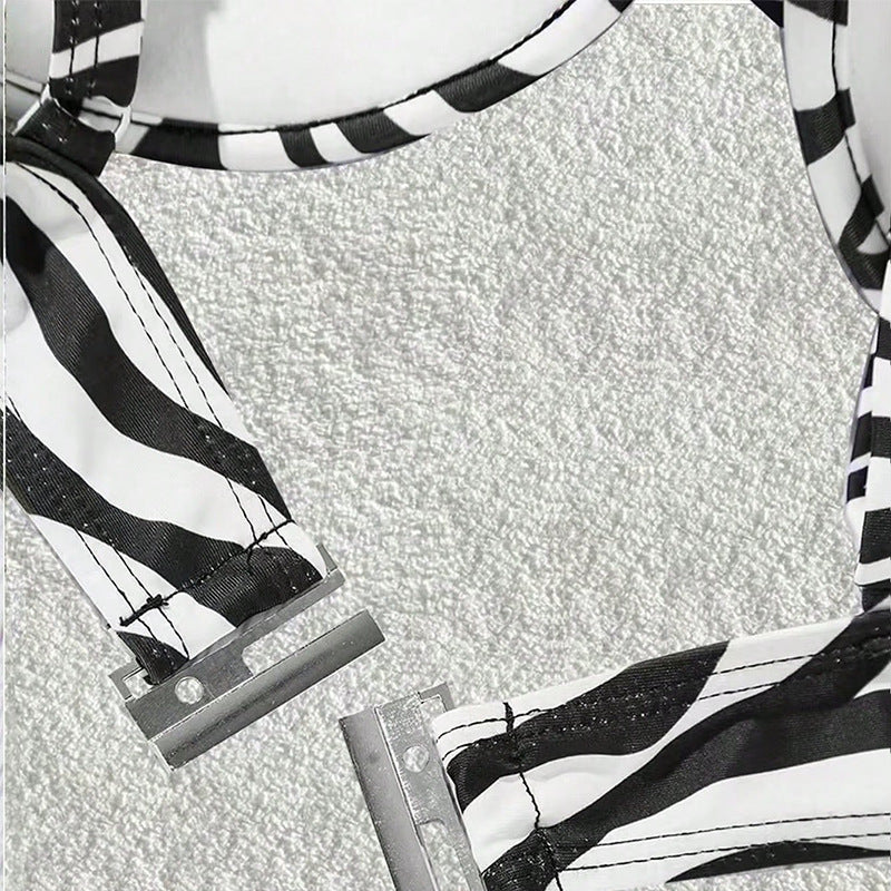 Damen Triangel-Bikinioberteil mit raffinierten Rüschendetails und verstellbaren Trägern EB