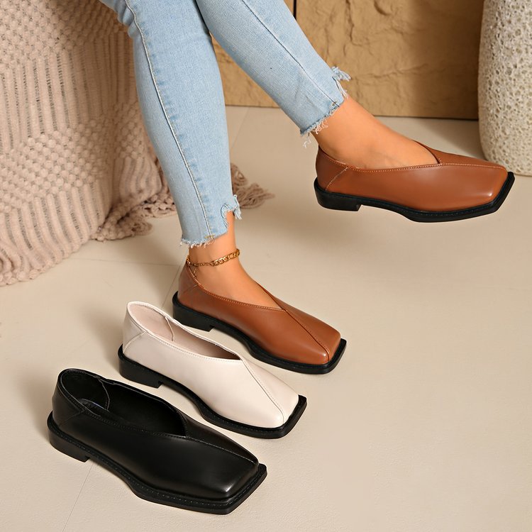 Damen Ballerinas mit eckiger Zehenpartie und rutschfester Sohle EB