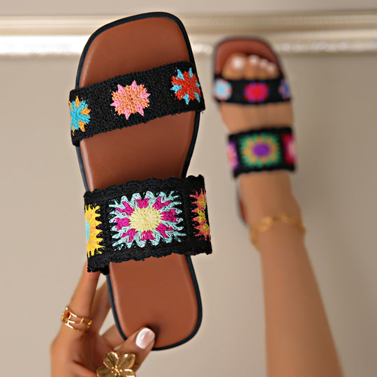 Damen Pantoletten mit kunstvollem Blumenstickdesign und rutschfester Sohle EB