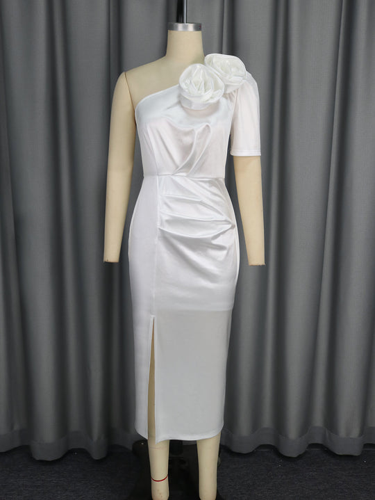 Damen Elegantes Wickelkleid mit schulterfreier Gestaltung und dekorativen Blüten EB