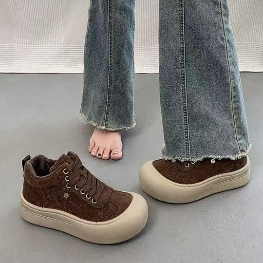 Damen Chunky Sneakers mit weichem Veloursleder und dämpfender Sohle EB