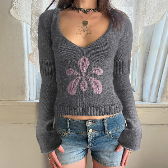 Damen nan kurzes Feinstrick V‑Pullover mit floralem Intarsienmotiv und ausgestellten Trompetenärmeln EB