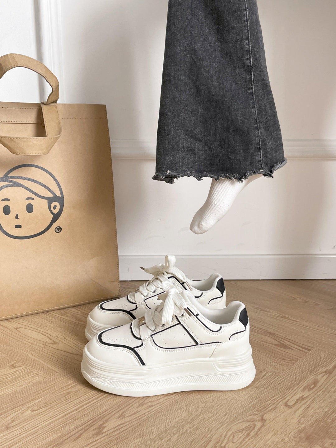 Damen Sportliche Plateau Sneaker mit ausgeprägter Dämpfung und modischem Design EB