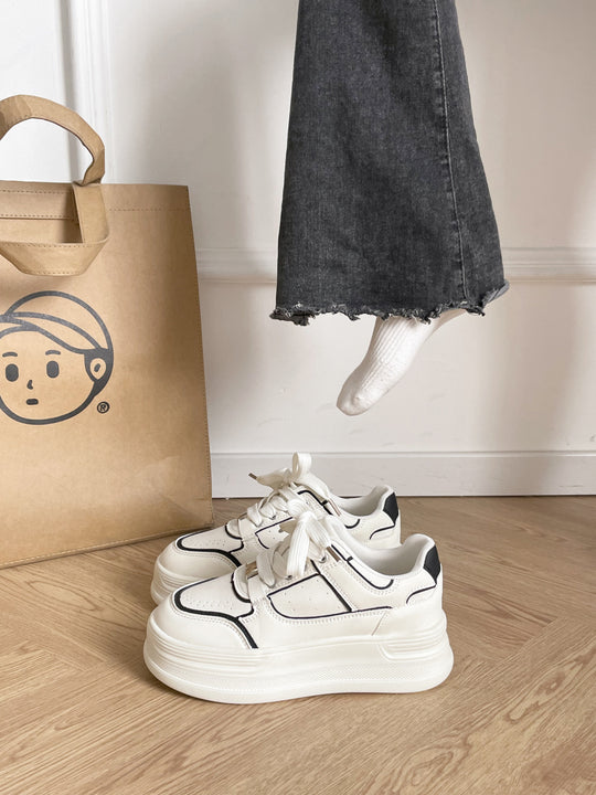 Damen Sportliche Plateau Sneaker mit ausgeprägter Dämpfung und modischem Design EB