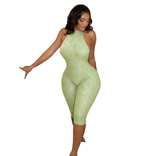 Damen Figurbetonter Jumpsuit mit Halterneck und raffinierter Textur EB