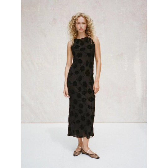 Damen Maxi-Kleid mit floralem Spitzenmuster und elegantem, schwingendem Saum EB