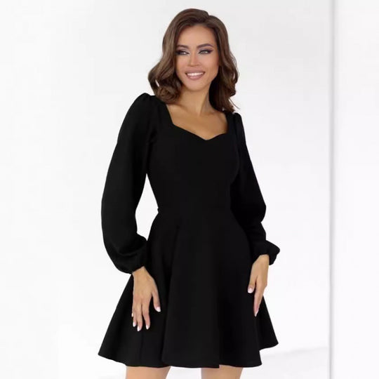 Damen Minikleid mit Puffärmel und Herz-Ausschnitt EB