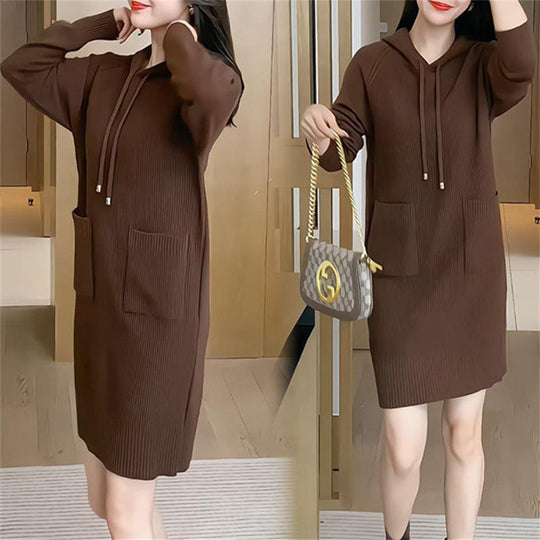 Damen Strickkleid mit Kapuze und praktischen Taschen EB