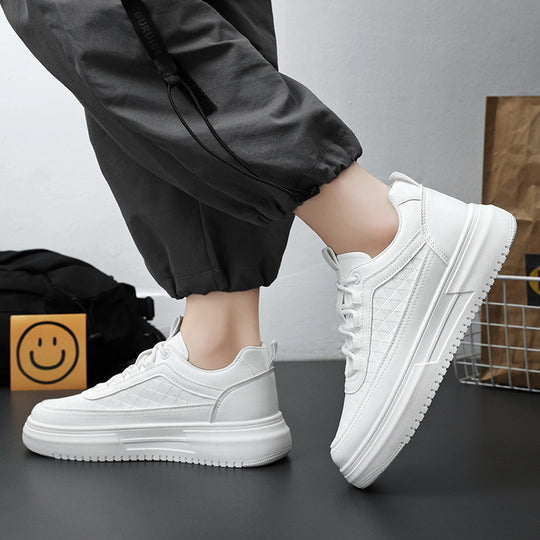 Damen Sportliche Sneaker mit strukturiertem Obermaterial und dämpfender Sohle EB