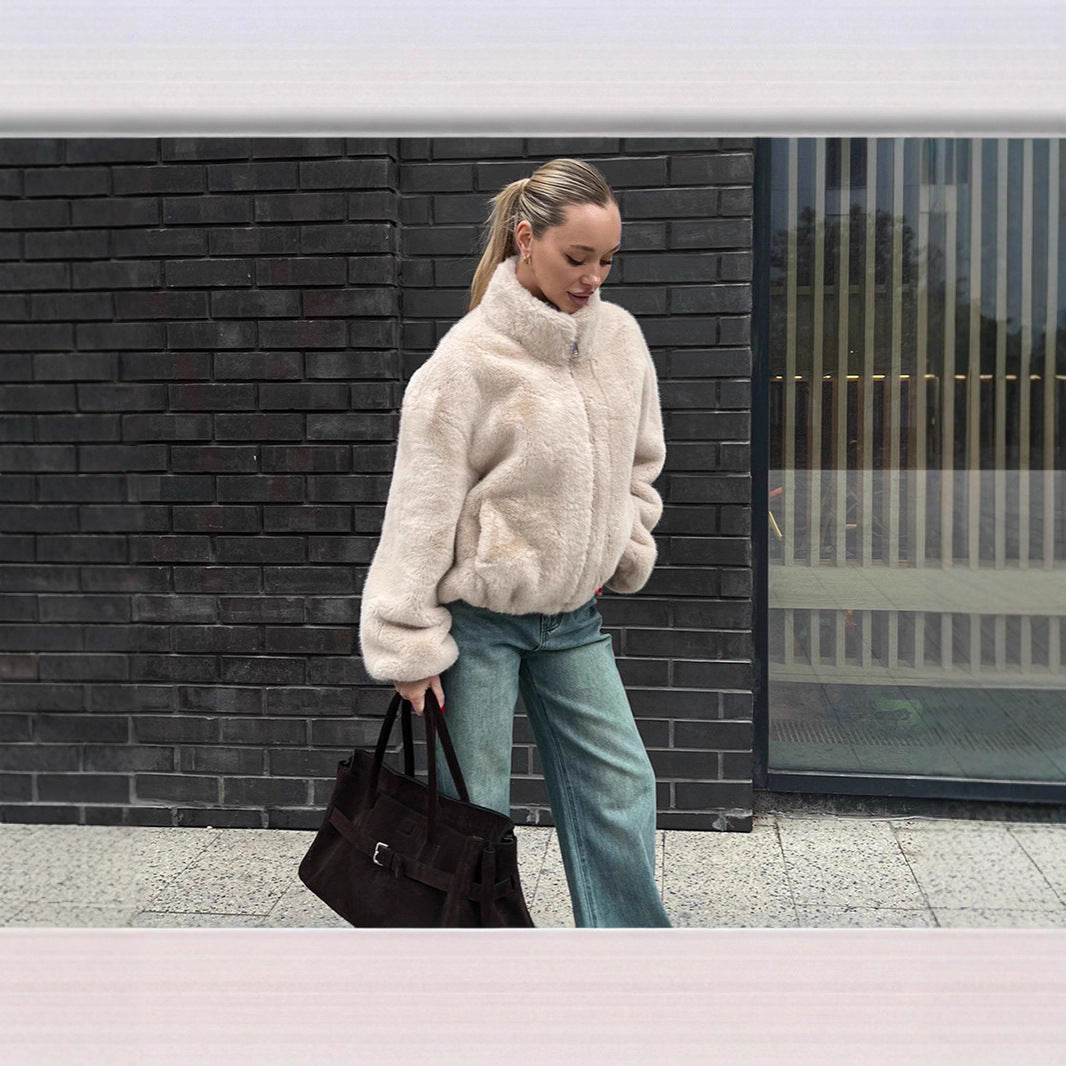 Damen Schockierende Kurzjacke aus luxuriösem Kunstfell EB