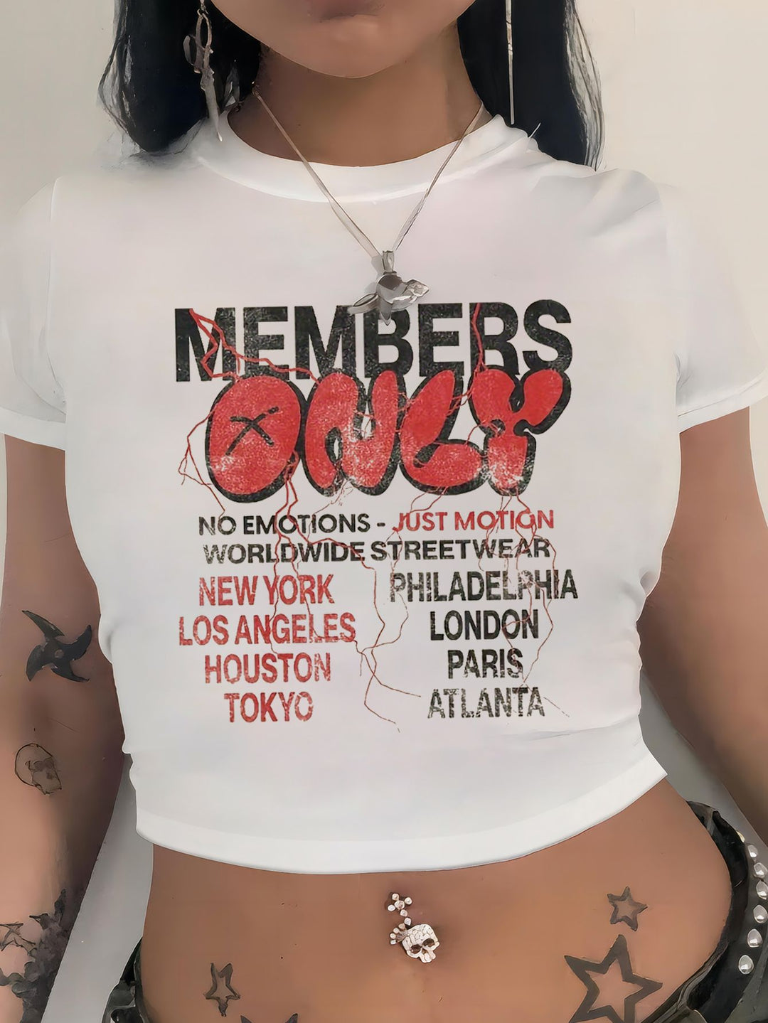 Damen Crop-Top mit auffälligem Schriftzug EB