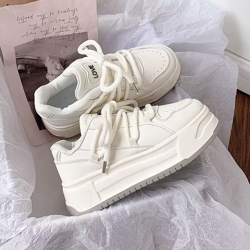 Damen Komfortable Chunky Sneakers mit dämpfender Sohle und innovativem Design EB