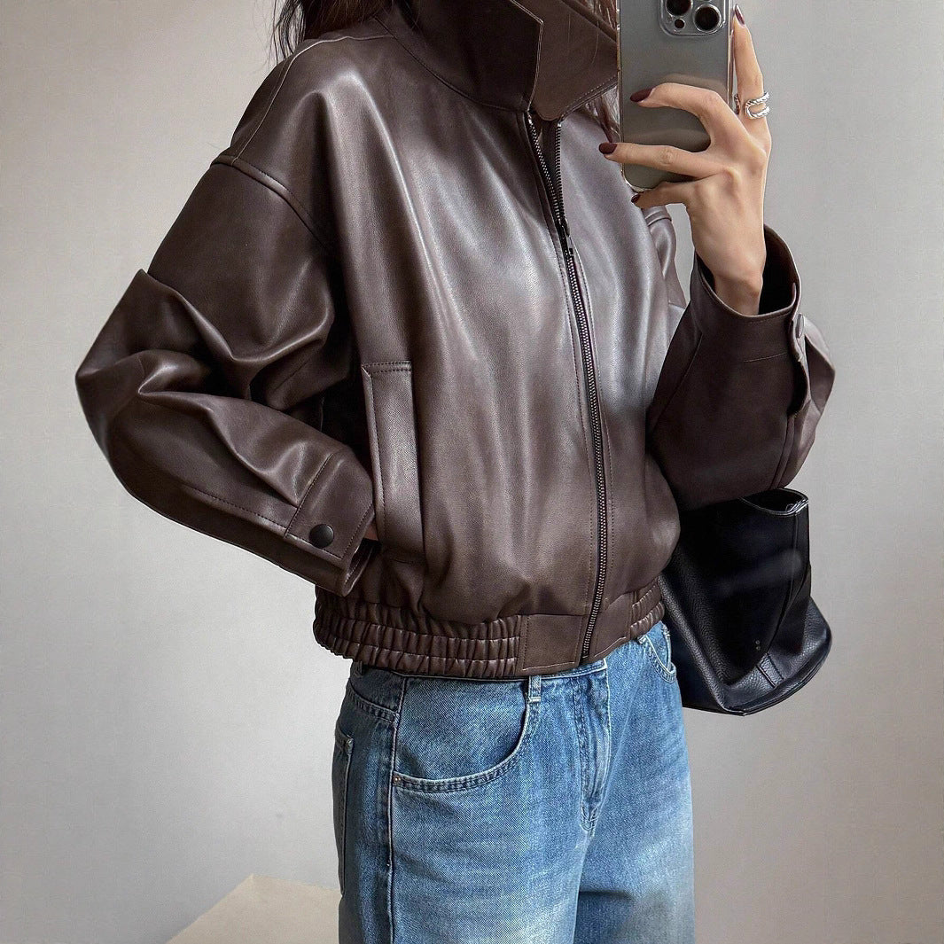 Damen Kunstlederjacke im sportlich-eleganten Schnitt mit elastischem Bund EB
