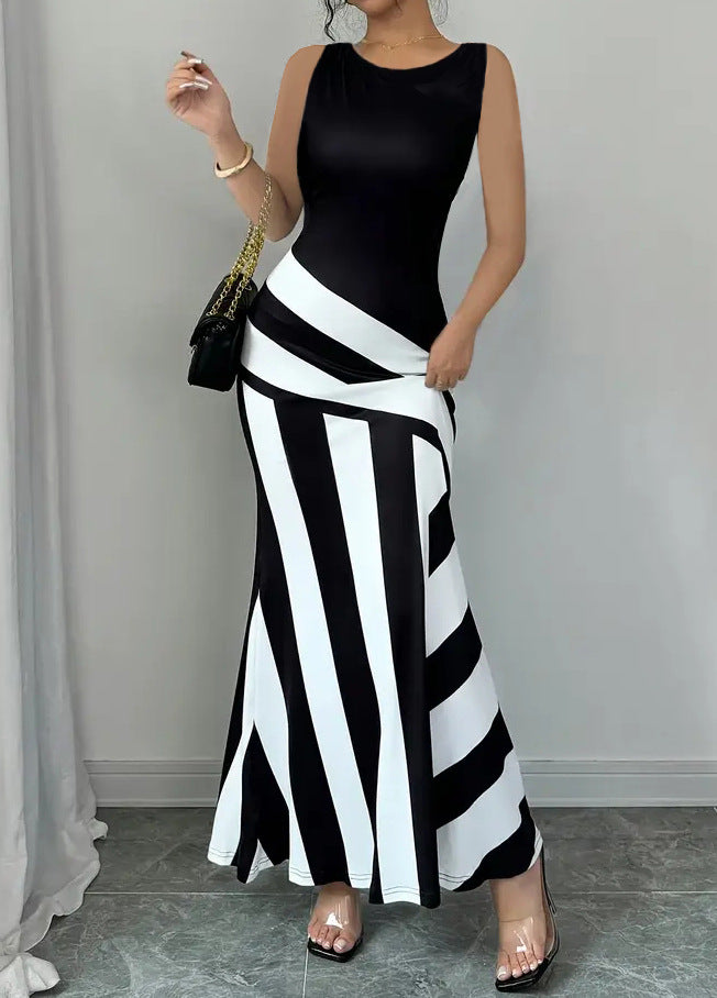 Damen Maxikleid mit stilvollem Wickel-Effekt und diagonalen Streifen EB