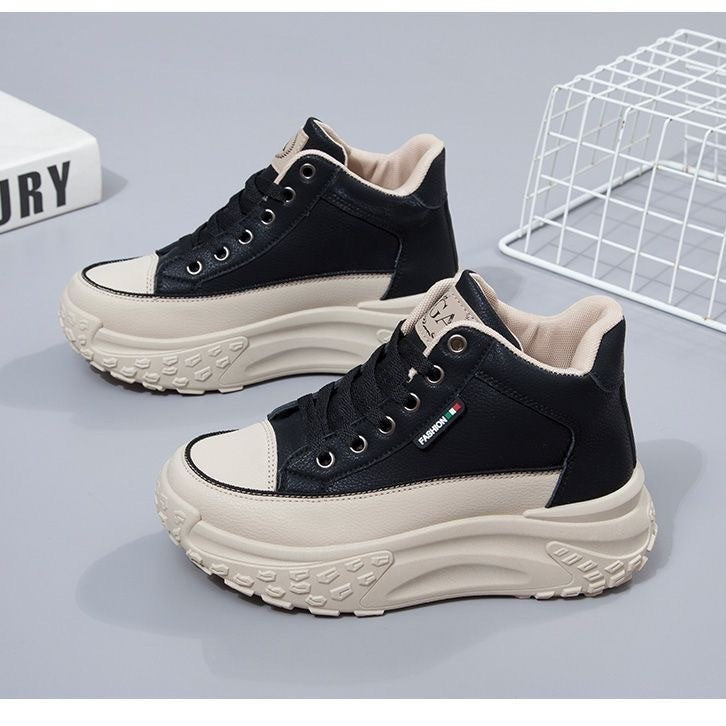 Damen Hohe Sneakers mit robustem Profil und sportlichem Design EB