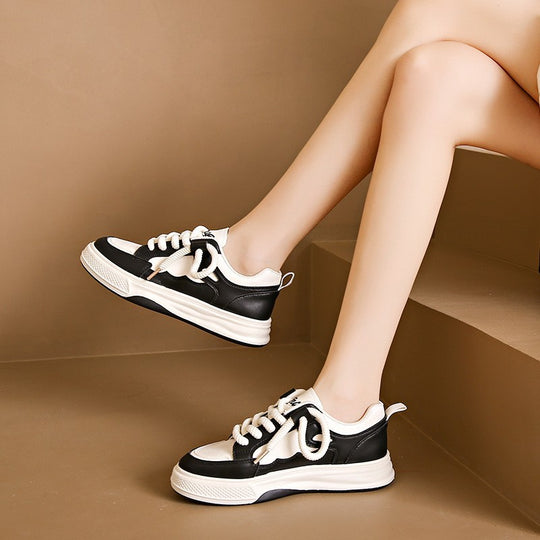 Damen Sportliche Sneakers mit atmungsaktivem Obermaterial und modischen Akzenten EB