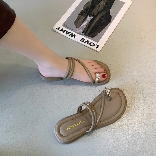 Damen elegante Zehensteg-Sandalen mit glamourösem Schmuckdetail EB