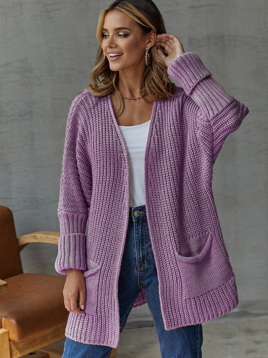 Damen Grobstrickjacke mit tiefem V-Ausschnitt und praktischen Taschen EB