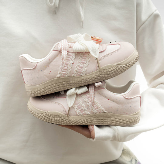 Damen Sneakers mit dekorativen Spitzen und atmungsaktivem Obermaterial EB