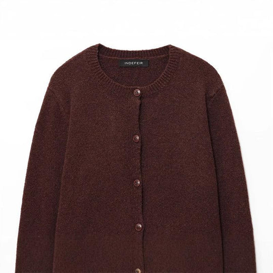 Damen kuschelige Strickjacke mit klassischen Knöpfen und Rundhalsausschnitt EB