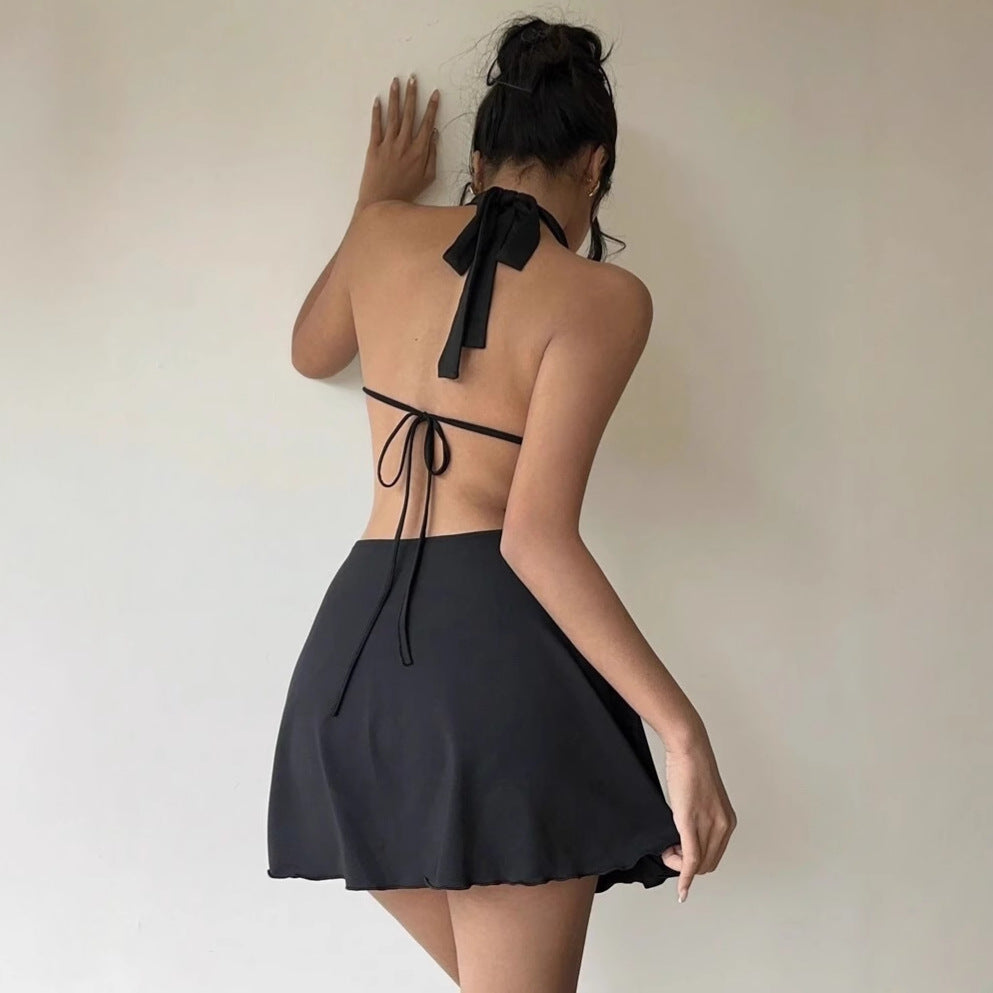 Damen Minikleid mit tiefem V-Ausschnitt und seitlichem Cut-Out EB
