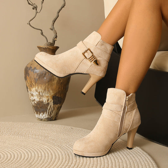 Damen Elegante Ankle-Boots mit hohem Absatz, seitlichem Reißverschluss und dekorativem Schnallengurt EB