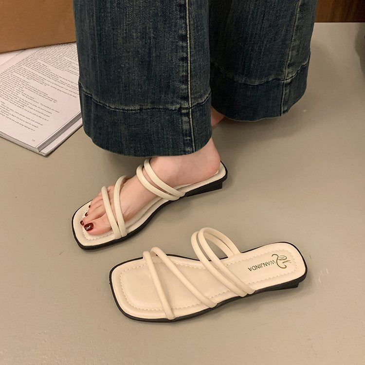 Damen elegante Riemensandalen mit geschwungenen Riemen EB