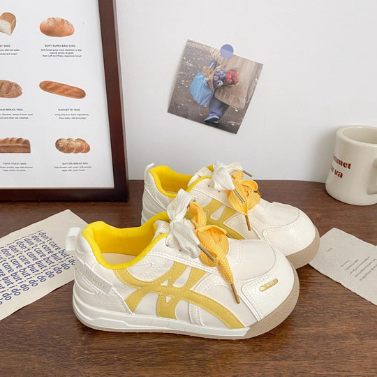 Damen Sportliche Sneakers mit verspielten Schnürdetails und modischem Obermaterial EB