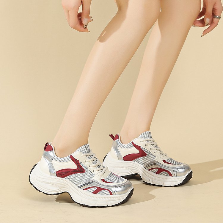 Damen sportliche Sneakers mit atmungsaktivem Netzdesign und elegantem Profil EB