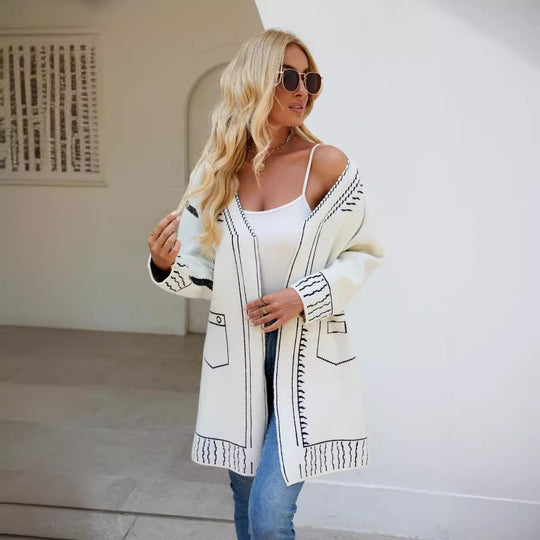 Damen Langarm Cardigan mit grafischem Design und praktischen Taschen EB