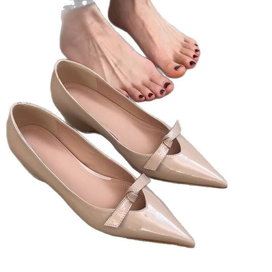 Damen spitze Pumps mit elegantem Schleifendetail und glänzender Oberfläche EB