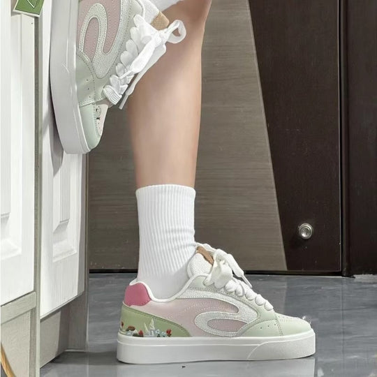 Damen Modische Sneaker mit floralem Design und dicker Sohle EB