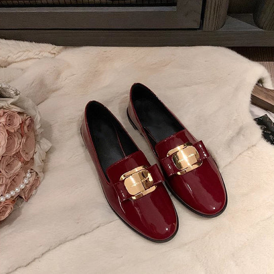 Damen Ballerina-Schuhe mit elegantem Goldakzent und hochwertiger Lackoberfläche EB