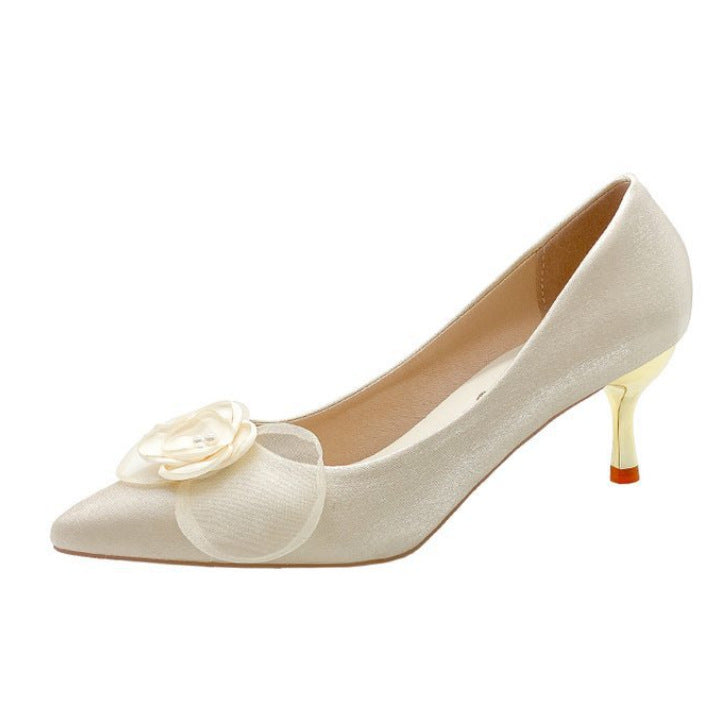 Damen Spitze Pumps mit zierlichem Blumenakzent EB
