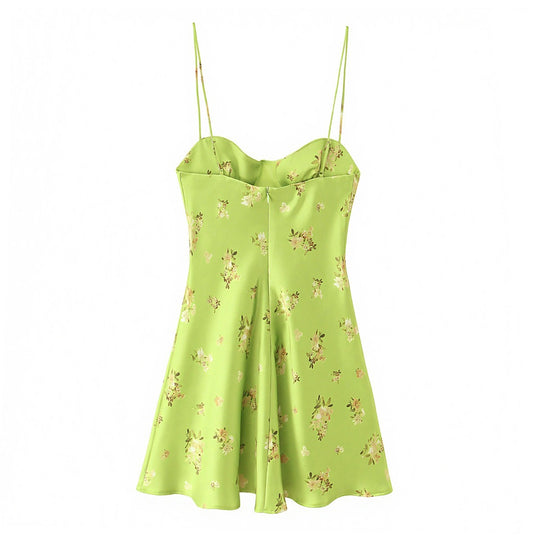 Damen Blusenkleid mit zartem Blumenmuster und schwingendem Rock EB
