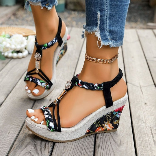 Damen Wedgesandalen mit floralem Detail EB