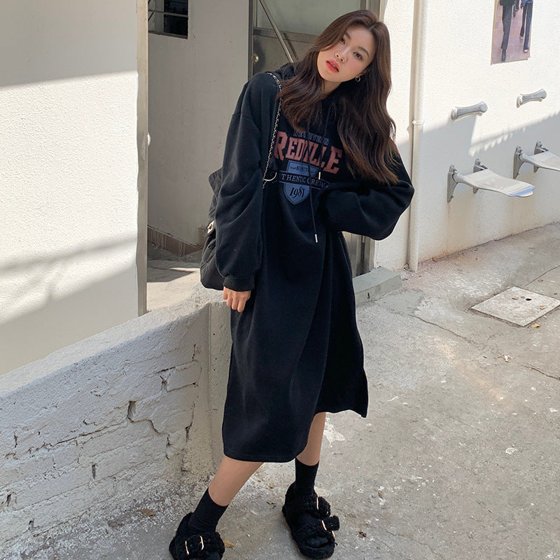 Damen Hoodie-Kleid mit lässigem Schnitt und stylischem Grafikdruck EB